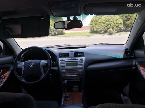 Toyota Camry 2010 черный - фото 3