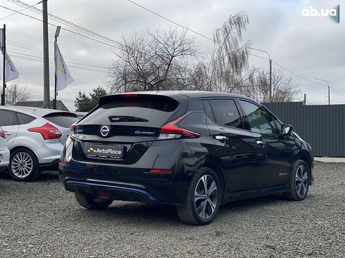 Nissan Leaf 2018 - фото 11