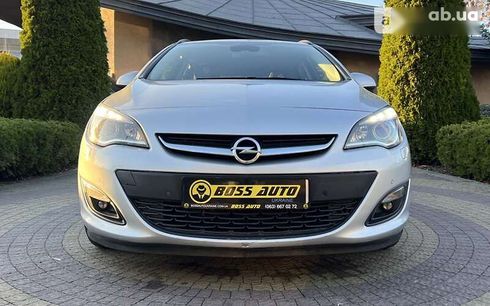 Opel Astra 2013 - фото 2