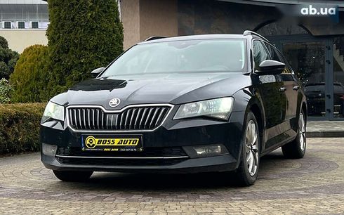 Skoda Superb 2017 - фото 3