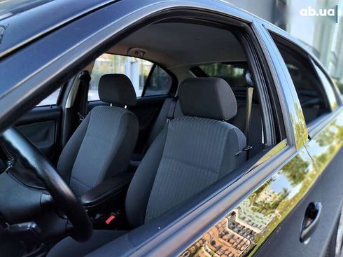 Skoda Octavia 2004 - фото 4