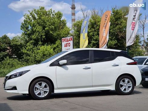 Nissan Leaf 2022 - фото 12