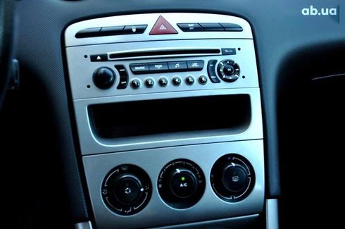 Peugeot 308 2012 - фото 29