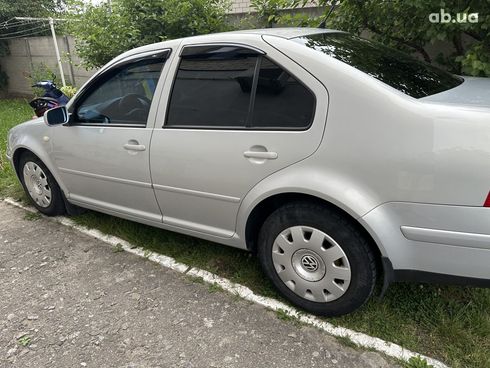 Volkswagen Bora 2000 серебристый - фото 16