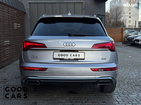 Audi Q5 2020 - фото 6