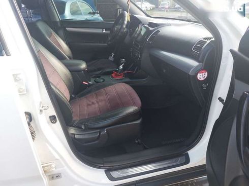 Kia Sorento 2013 - фото 11