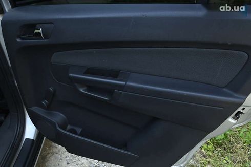 Opel Zafira 2006 - фото 26