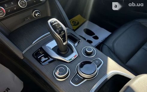 Alfa Romeo Stelvio 2022 - фото 23