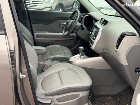 Kia Soul 2017 серый - фото 23