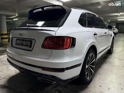 Bentley Bentayga 2018 - фото 10
