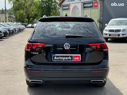 Volkswagen Tiguan 2019 черный - фото 6