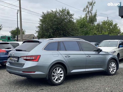 Skoda Superb 2016 - фото 29