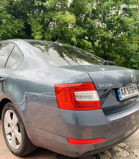 Skoda Octavia 2015 серый - фото 9