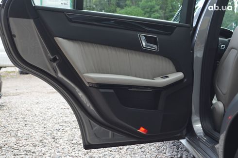 Mercedes-Benz E-Класс 2010 серый - фото 12