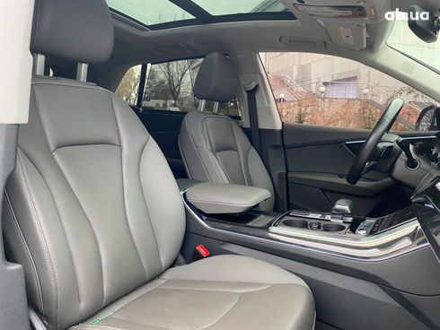 Audi Q8 2019 серый - фото 39