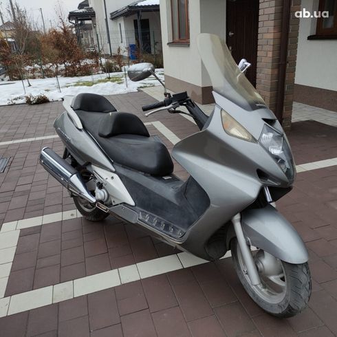 Honda Silverwing 2002 серебристый - фото 6