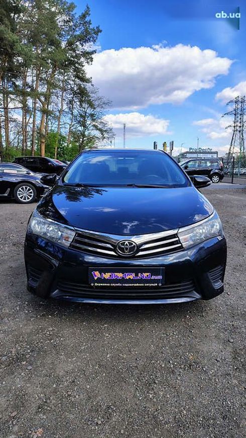 Toyota Corolla 2013 - фото 2