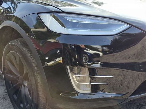 Tesla Model X 2019 - фото 24