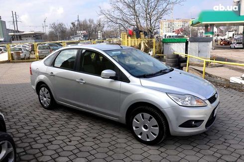 Ford Focus 2010 - фото 5