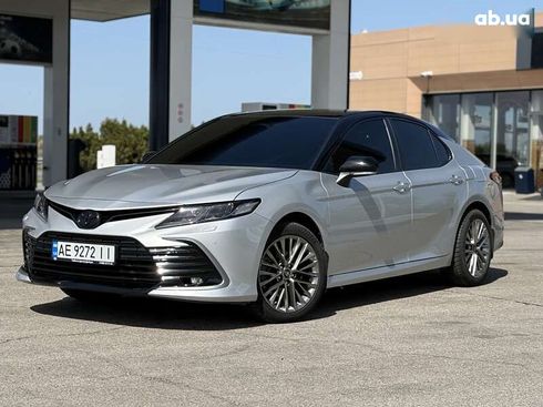 Toyota Camry 2022 - фото 4