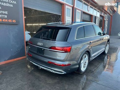 Audi Q7 2020 - фото 4