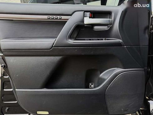Toyota Land Cruiser 2018 - фото 27