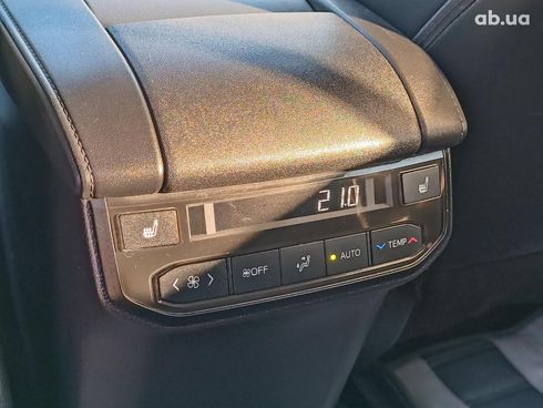Toyota Highlander 2020 серый - фото 18