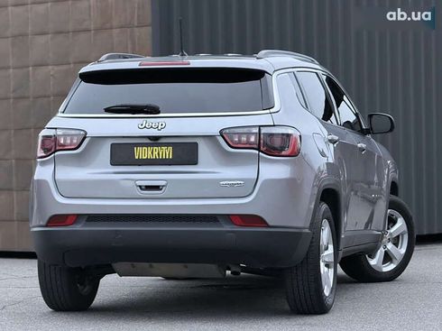 Jeep Compass 2018 - фото 19