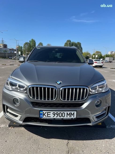 BMW X5 2015 серый - фото 2