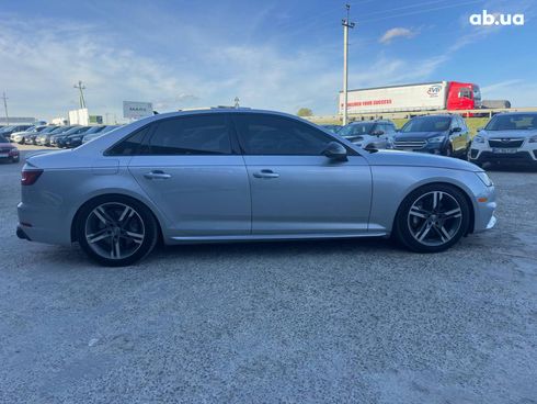 Audi A4 2018 серый - фото 4