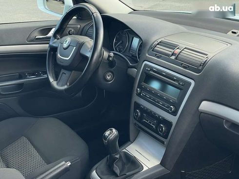 Skoda Octavia 2010 - фото 17