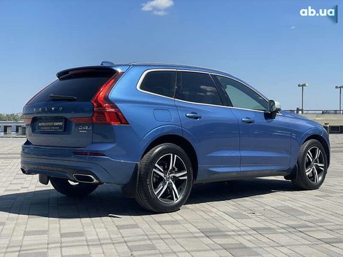 Volvo XC60 2018 - фото 2
