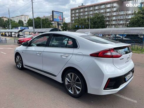Hyundai Ioniq 2016 - фото 8