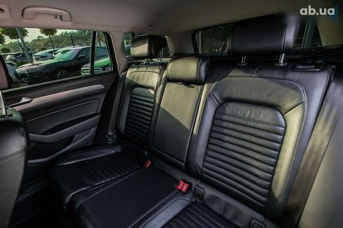 Volkswagen Passat 2015 - фото 19