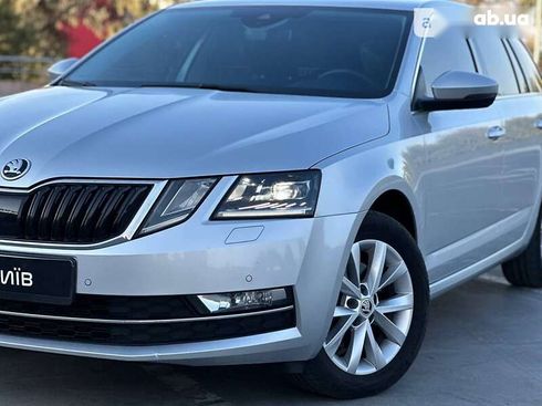 Skoda Octavia 2019 - фото 4