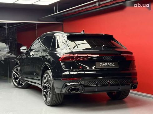 Audi RS Q8 2024 - фото 28