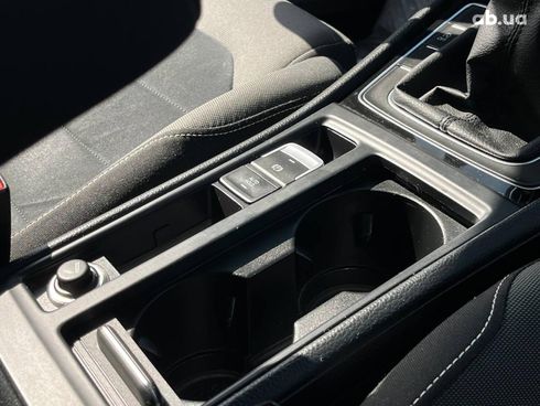 Volkswagen Golf 2015 белый - фото 26