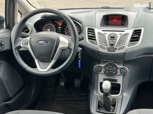 Ford Fiesta 2011 - фото 29