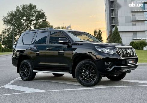 Toyota Land Cruiser Prado 2022 - фото 19