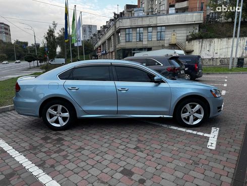 Volkswagen passat b7 2012 синий - фото 6