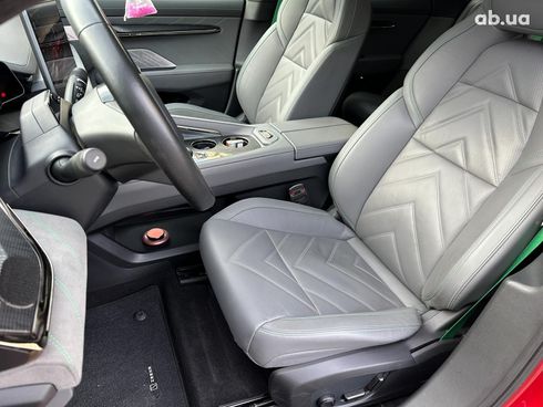 Zeekr 001 2021 красный - фото 28