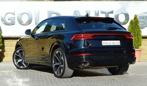 Audi RS Q8 2021 - фото 11