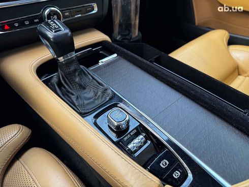 Volvo V90 2017 серый - фото 29