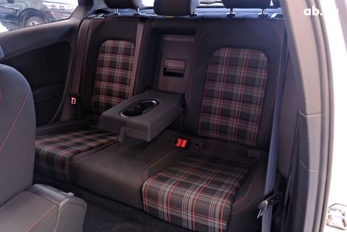 Volkswagen Golf GTI 2016 белый - фото 8