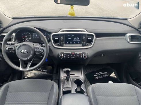 Kia Sorento 2017 - фото 8