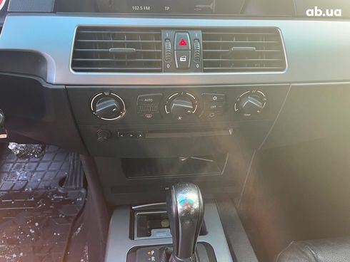 BMW 5 серия 2004 черный - фото 21