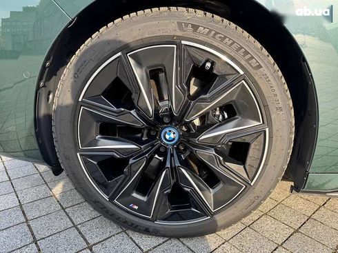 BMW i7 2023 - фото 9