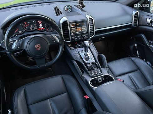 Porsche Cayenne 2012 - фото 18