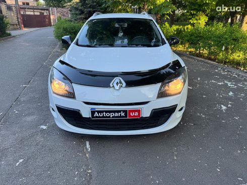 Renault Megane 2012 белый - фото 2