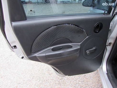 Chevrolet Aveo 2006 - фото 9
